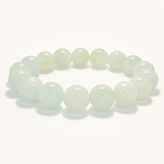 Mont Breeze - Light Green Xiuyu Jade Bracelet