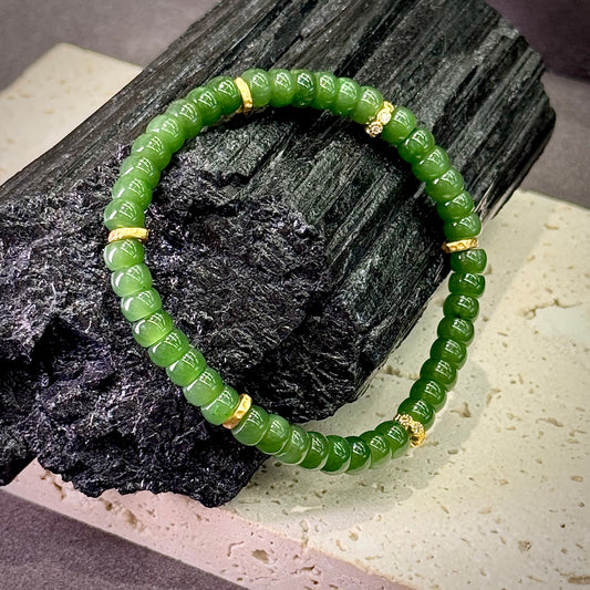 Hetian Nephrite Jade Bracelet 和田碧玉 - Verdant Elegance 碧