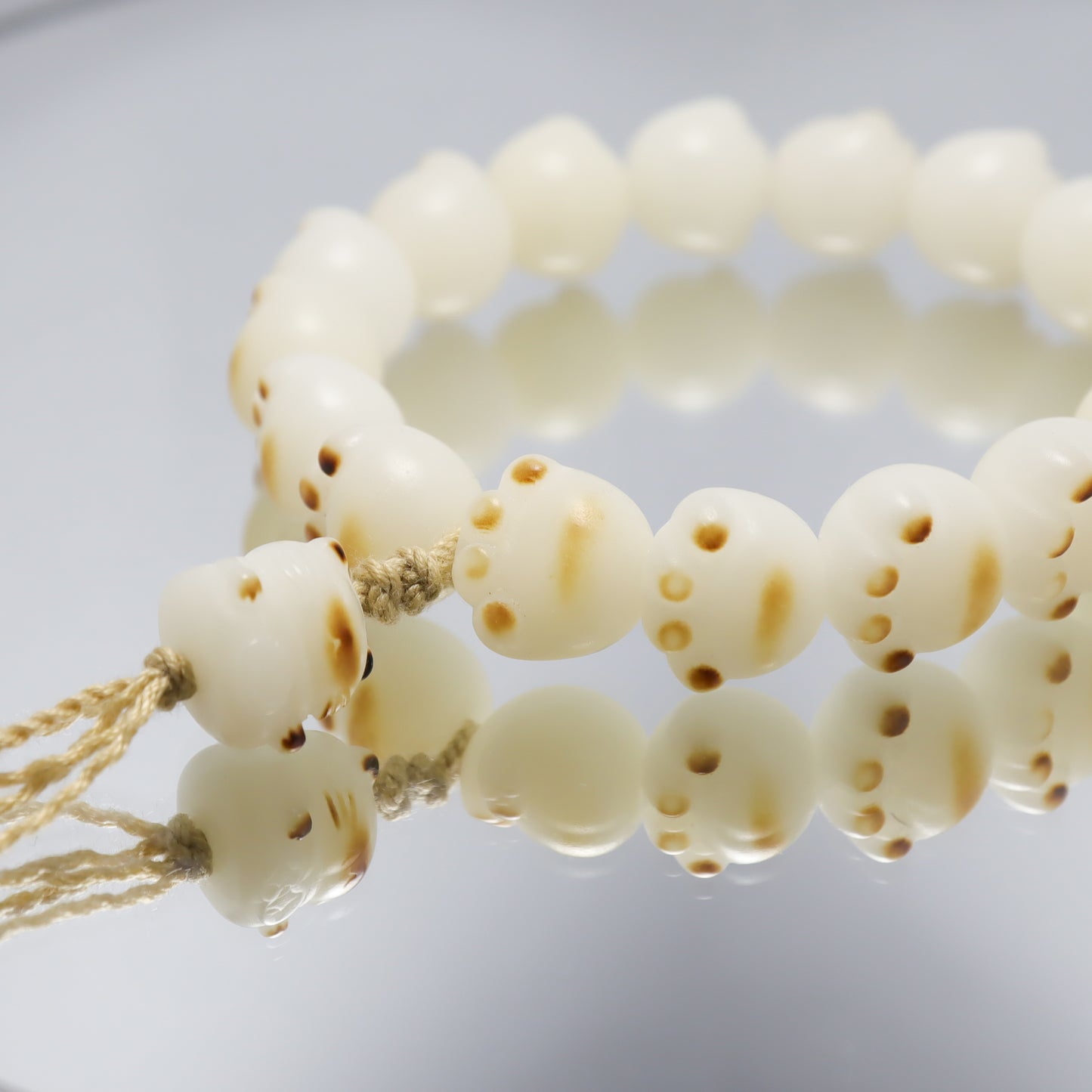 Fortune Cat - Burned Style Cat Paw Bodhi Root Bracelet