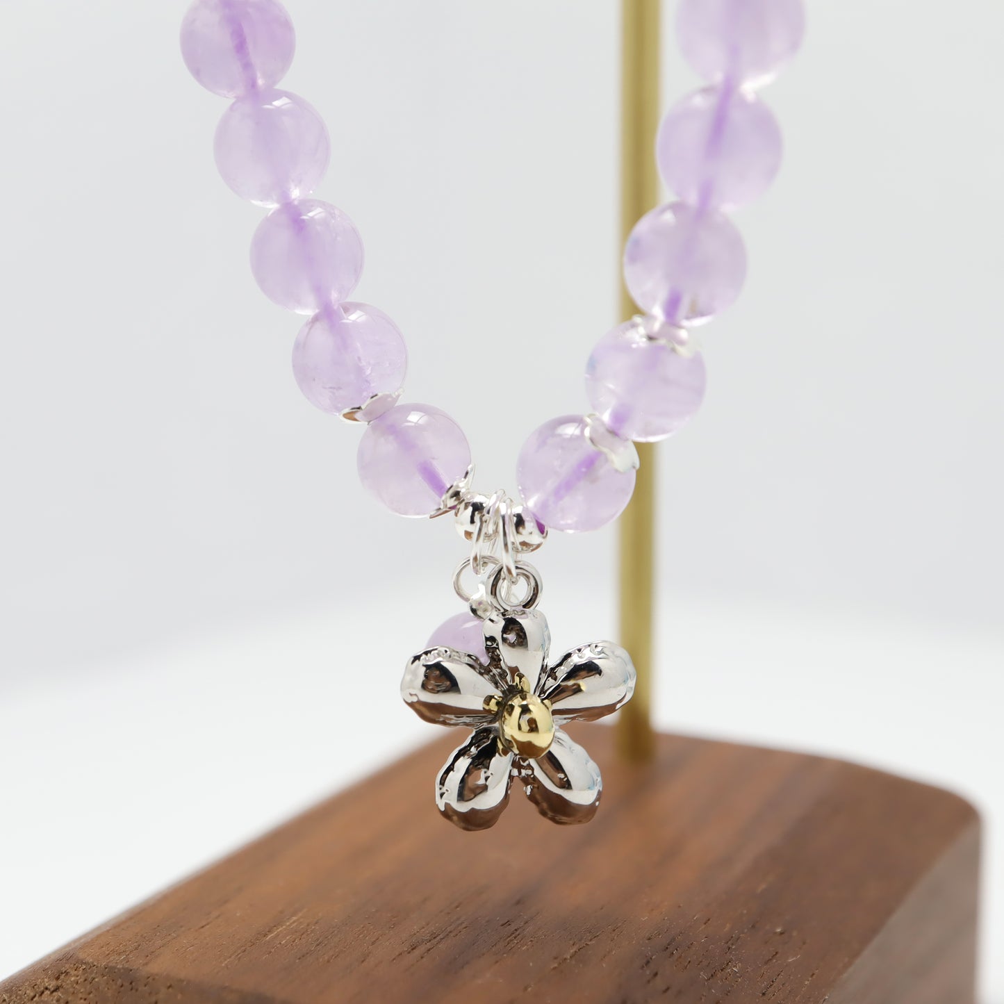 Flower Story - Lavender Amethyst Bracelet