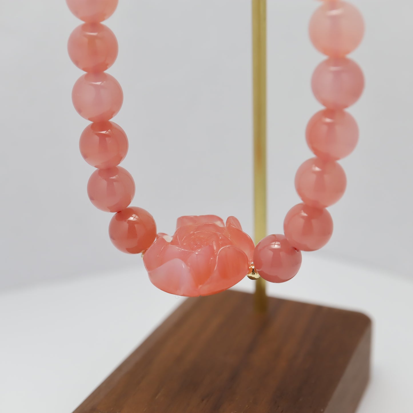 Fortune Moutan Peony Crimson Agate Bracelet