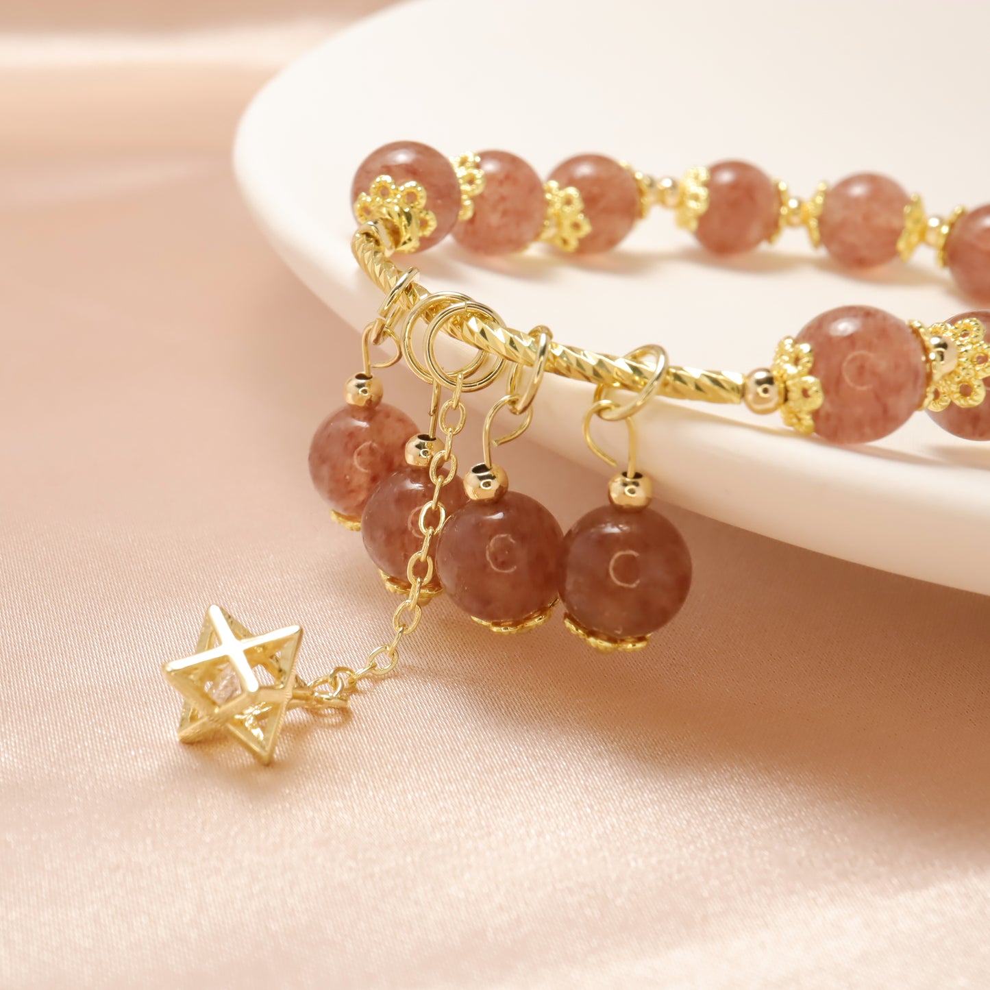 Magnificence M&V - Strawberry Quartz Bracelet