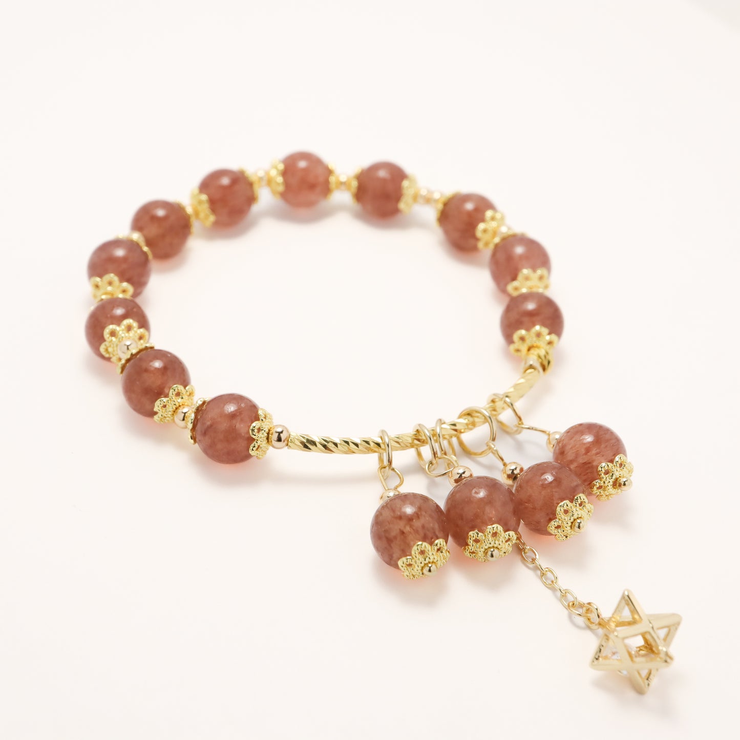 Magnificence M&V - Strawberry Quartz Bracelet