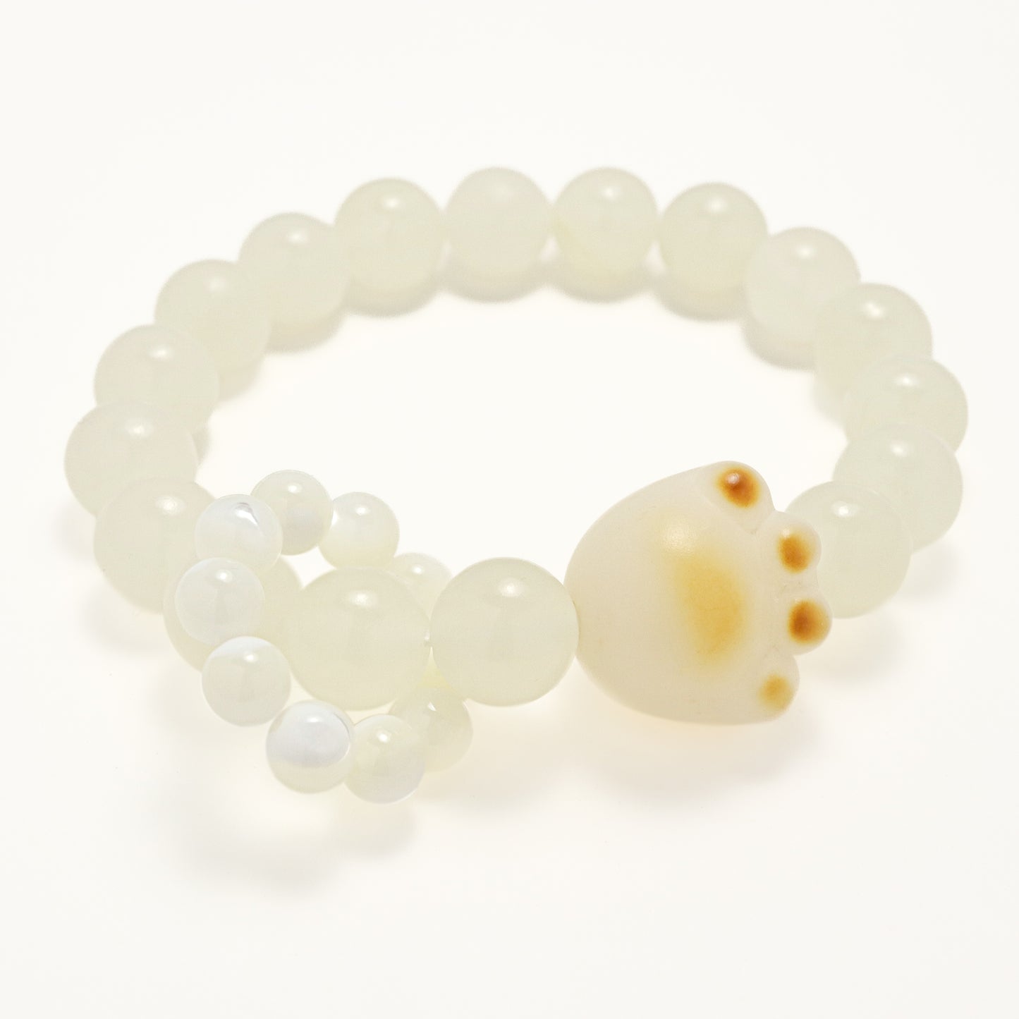 White Tea Fresh - Cat Paw Burned Style Bodhi Root Afghan White Jade Pearl Shell Bracelet