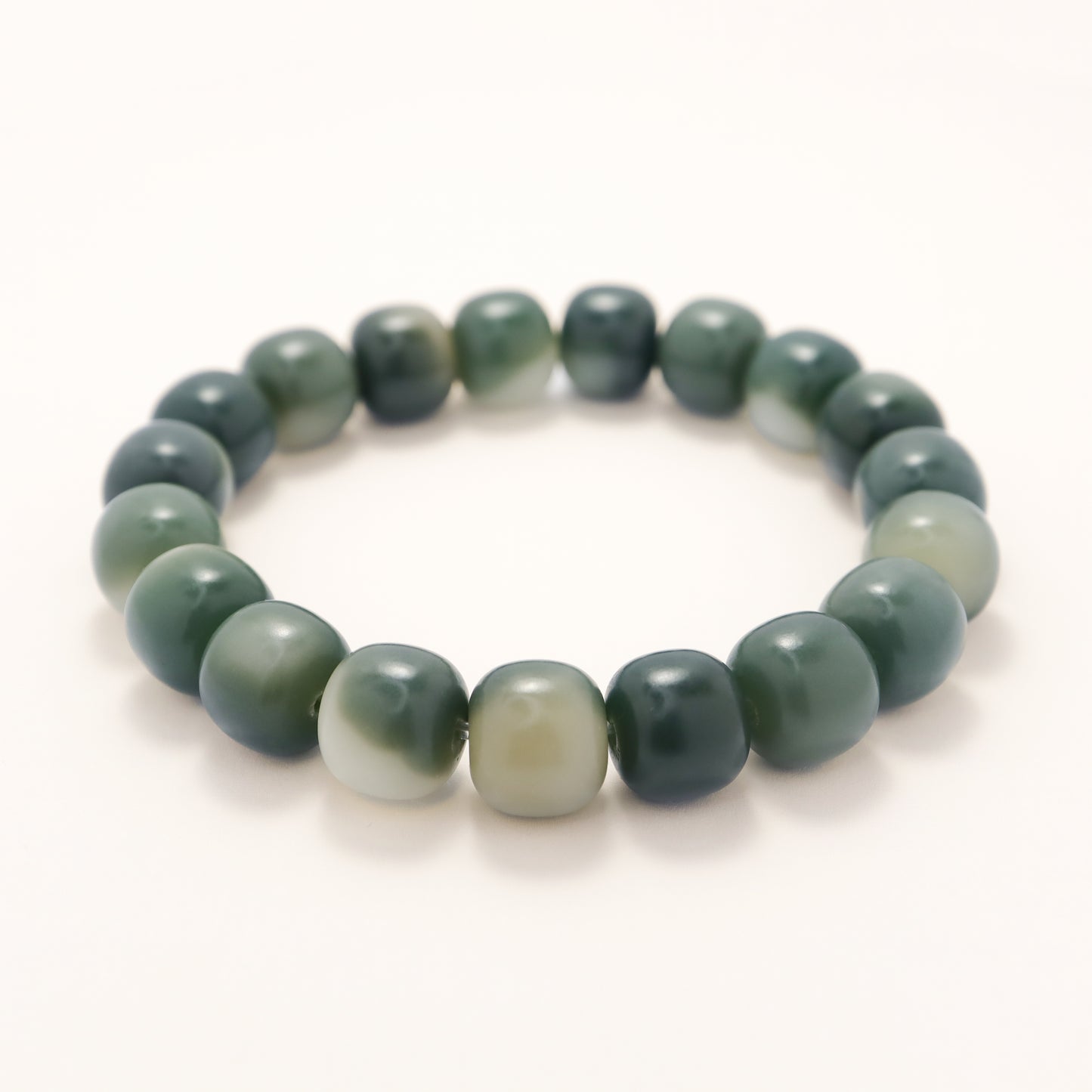 Deep Green Floating Snowflake Bodhi Root Bracelet