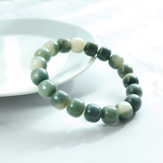 Deep Green Floating Snowflake Bodhi Root Bracelet