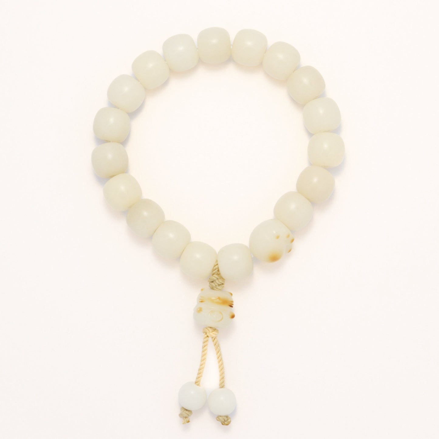 Fortune Cat - White - Bodhi Root Bracelet