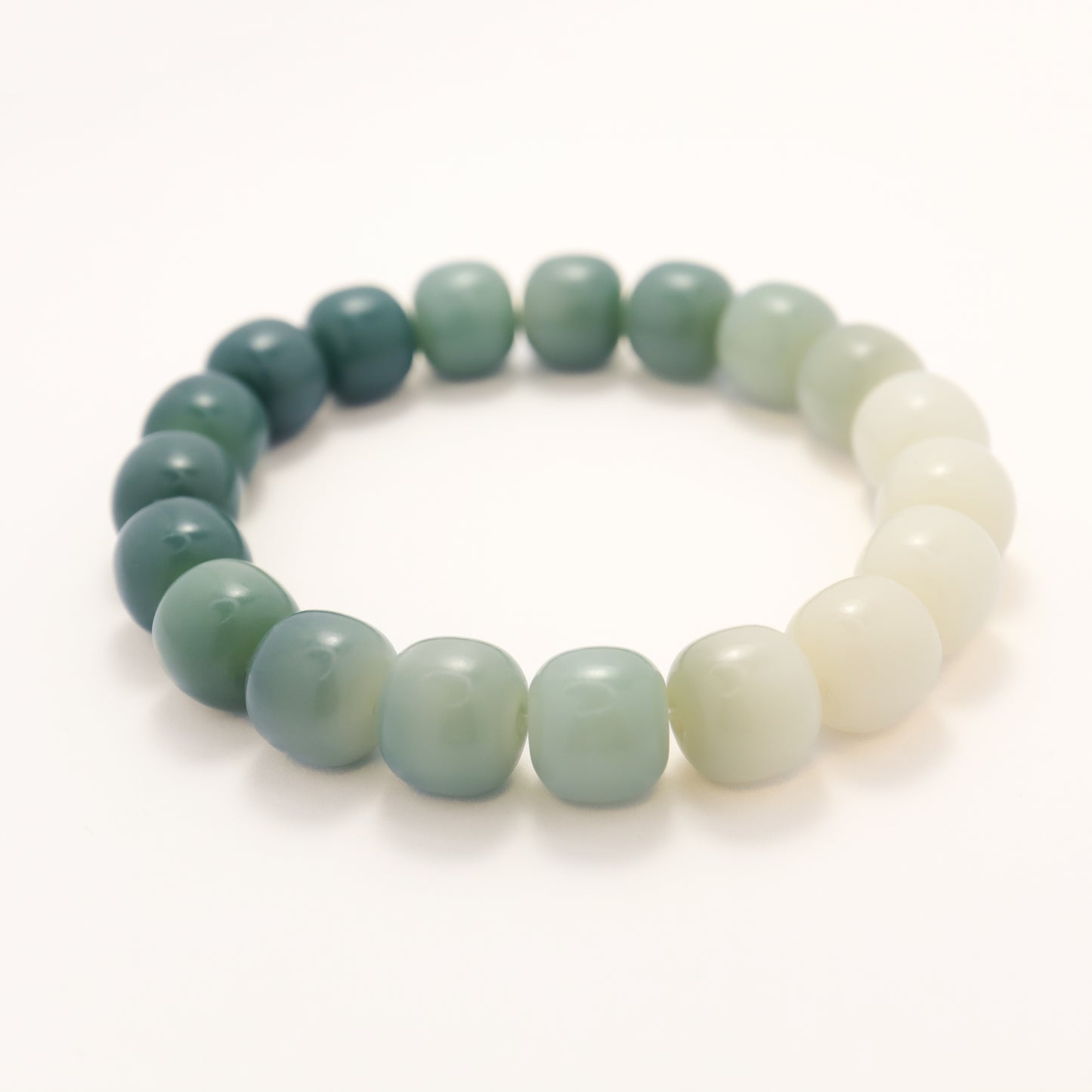 Spring Minty - Gradient Green Bodhi Root Bracelet