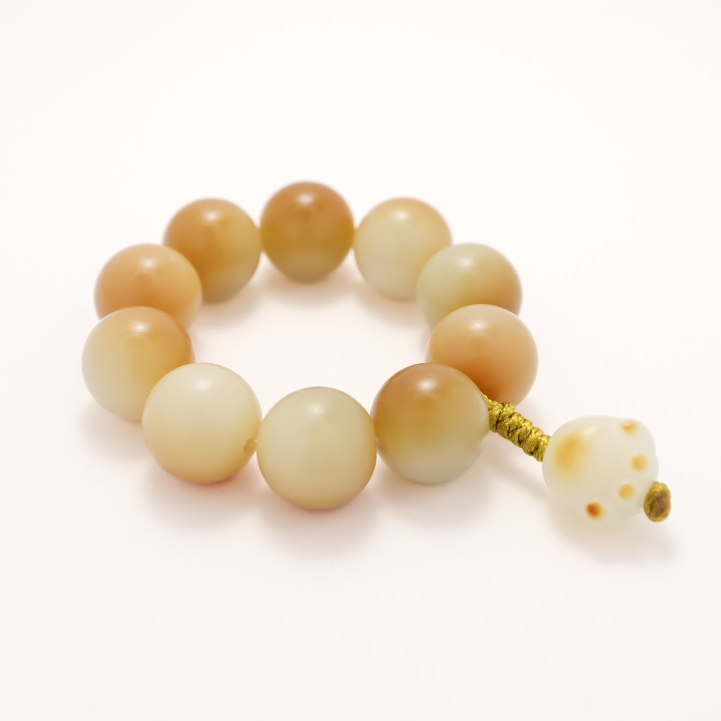 Cat Paw & Bun - Burned Style Bodhi Root Mini Finger Bracelet