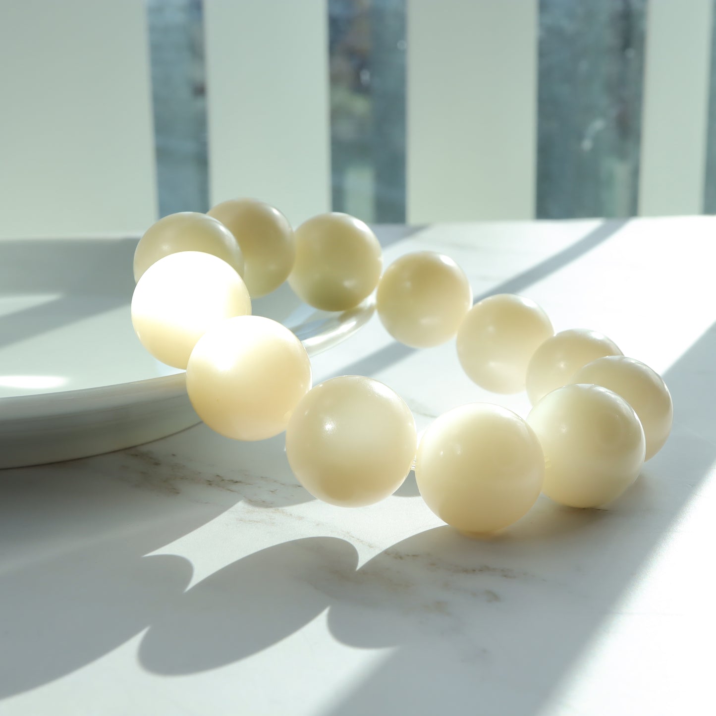Milky Grapes - Green Floating Snowflake Bodhi Root Bracelet