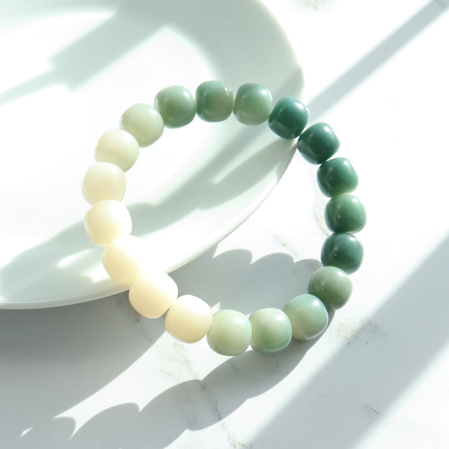 Spring Minty - Gradient Green Bodhi Root Bracelet
