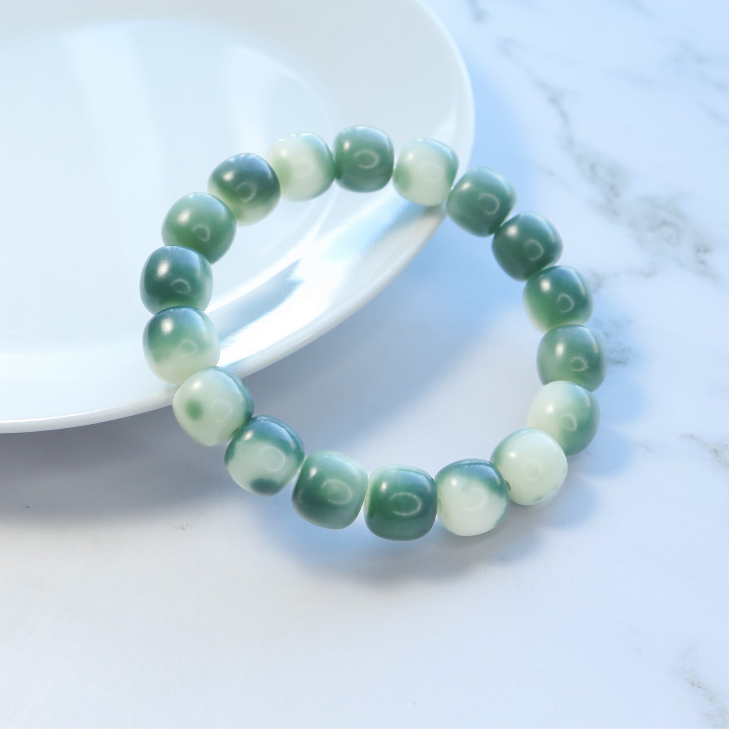 Refreshing Light Green Floating Snowflake Bodhi Root Bracelet