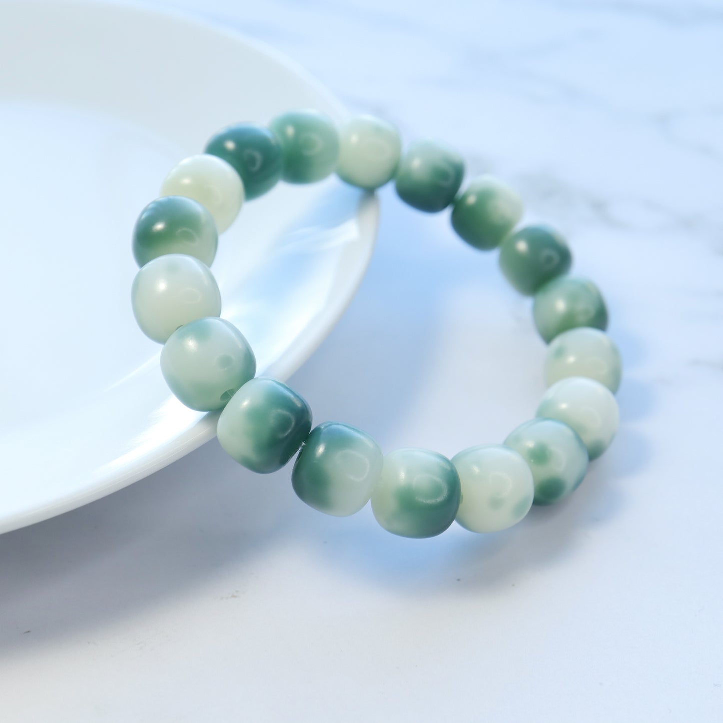 Refreshing Light Green Floating Snowflake Bodhi Root Bracelet