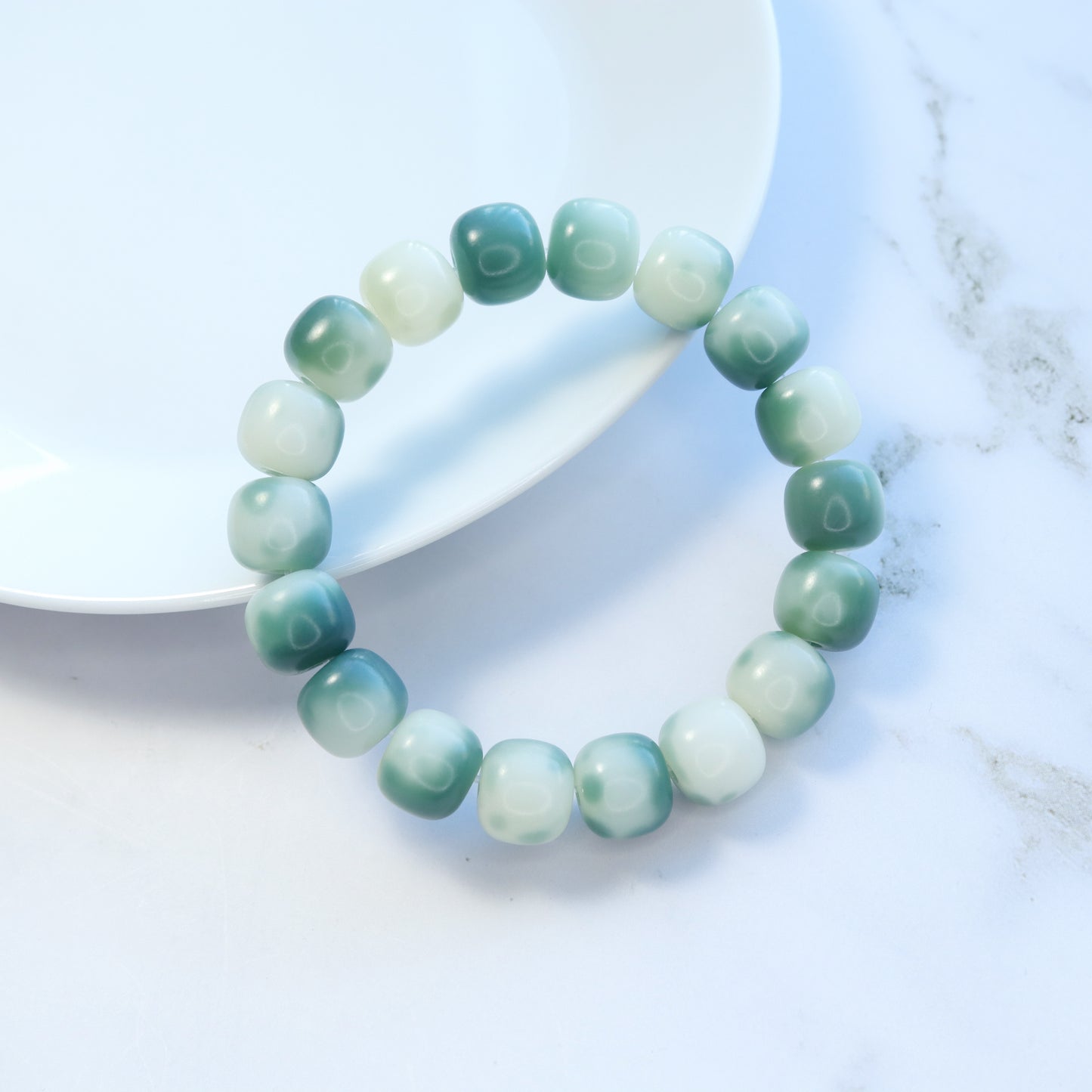 Refreshing Light Green Floating Snowflake Bodhi Root Bracelet