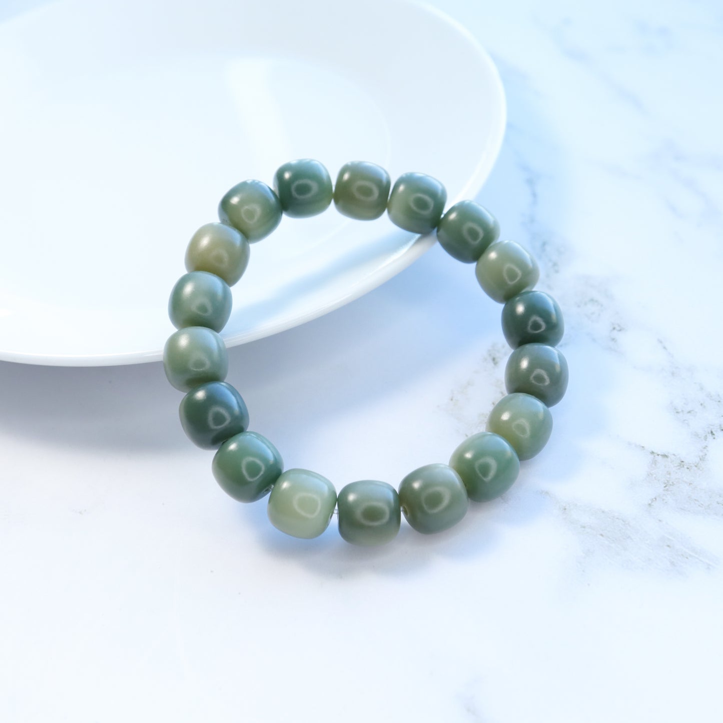 Olive Green Floating Snowflake Bodhi Root Bracelet