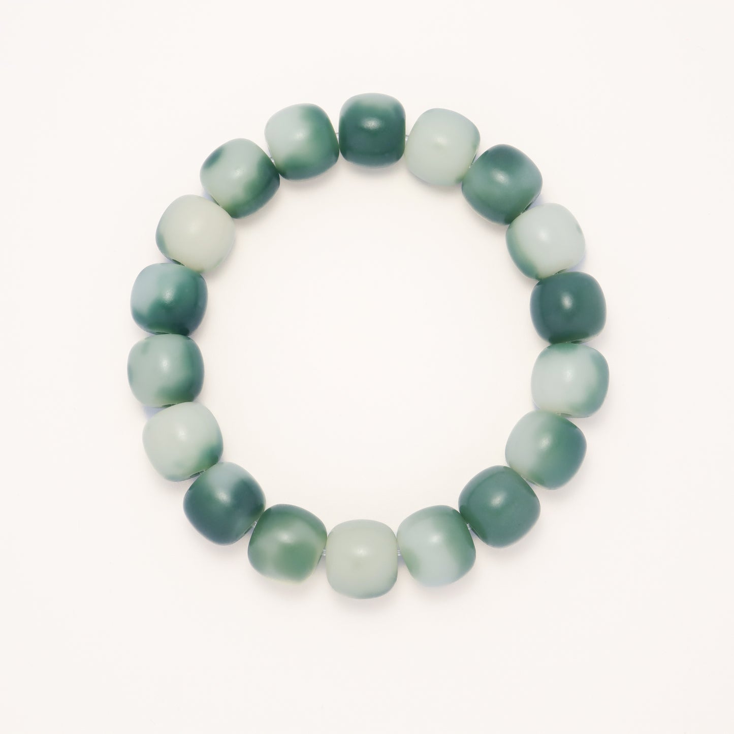 Refreshing Light Green Floating Snowflake Bodhi Root Bracelet