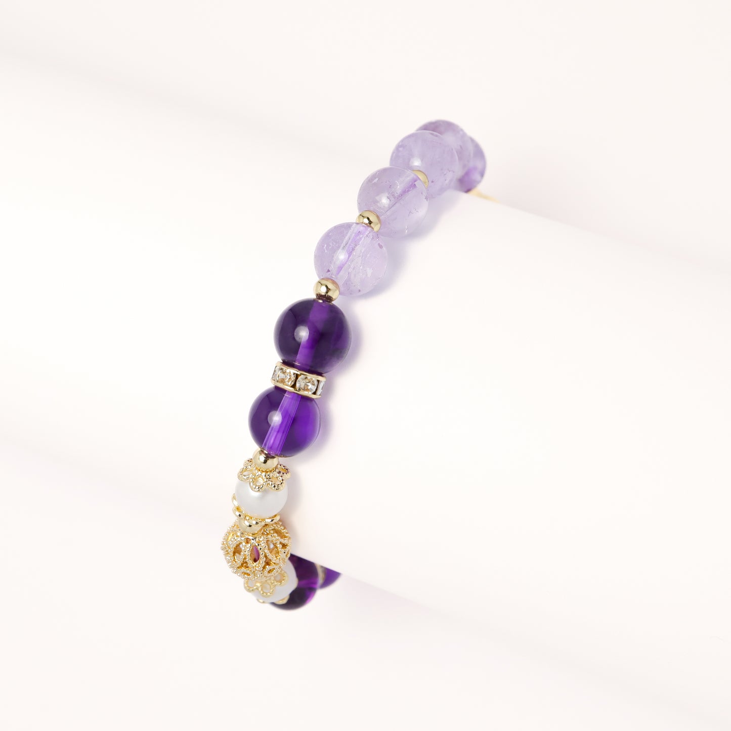 Queen‘s Treasure - Moonstone Amethyst & Freshwater Pearl Bracelet