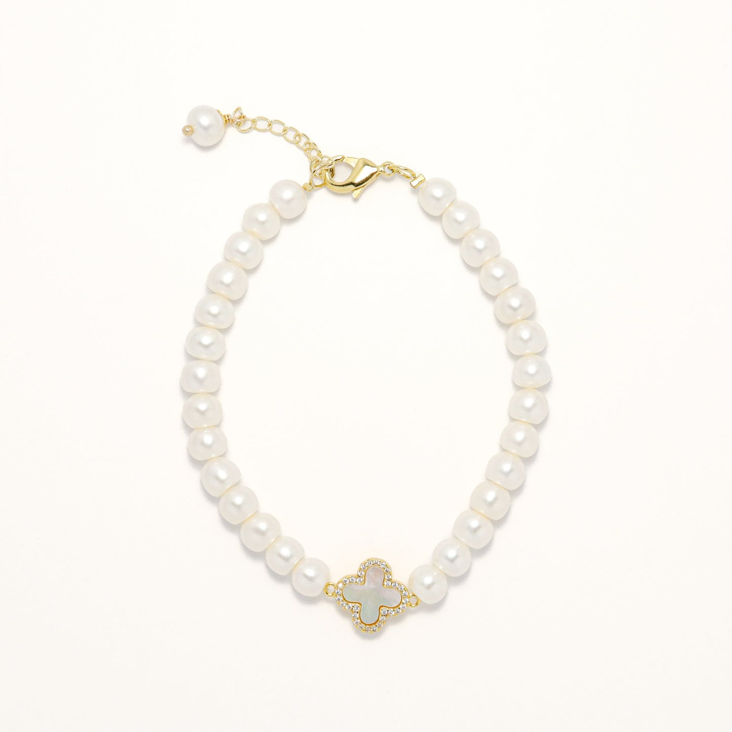 Mont & Vent Clover - Freshwater Pearl Bracelet with Hook Lock