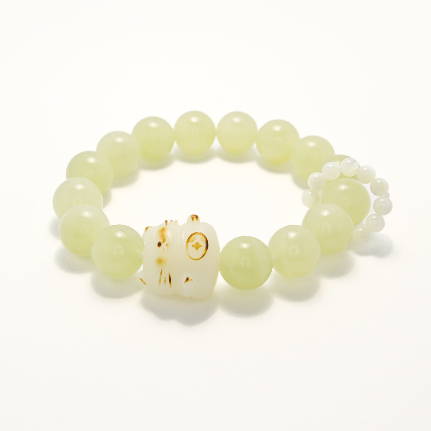 White Tea Fresh II - Fortune Cat Burned Style Bodhi Root Afghan Greenish White Jade Pearl Shell Bracelet