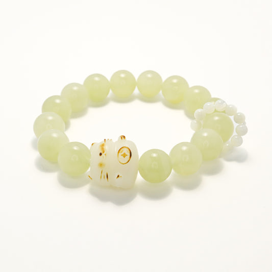 White Tea Fresh II - Fortune Cat Burned Style Bodhi Root Afghan Greenish White Jade Pearl Shell Bracelet