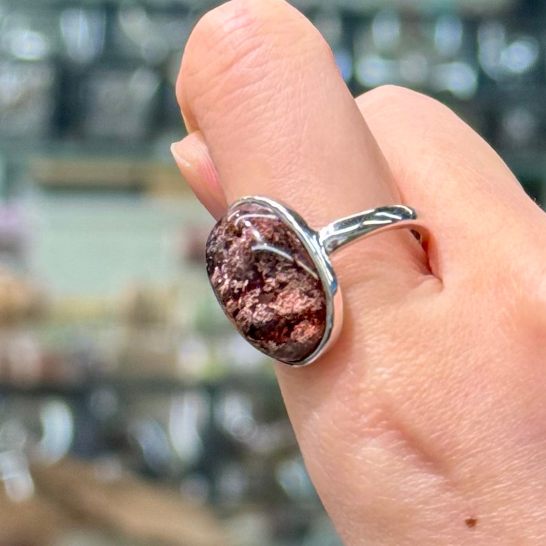 Pink-Violet & Red-Brown Phantom Quartz · 925s Silver · Adjustable Ring - Deep in the Rose Garden