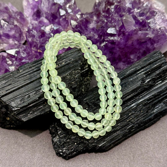 Milky Grape Green Prehnite Bracelet - Morning Dew