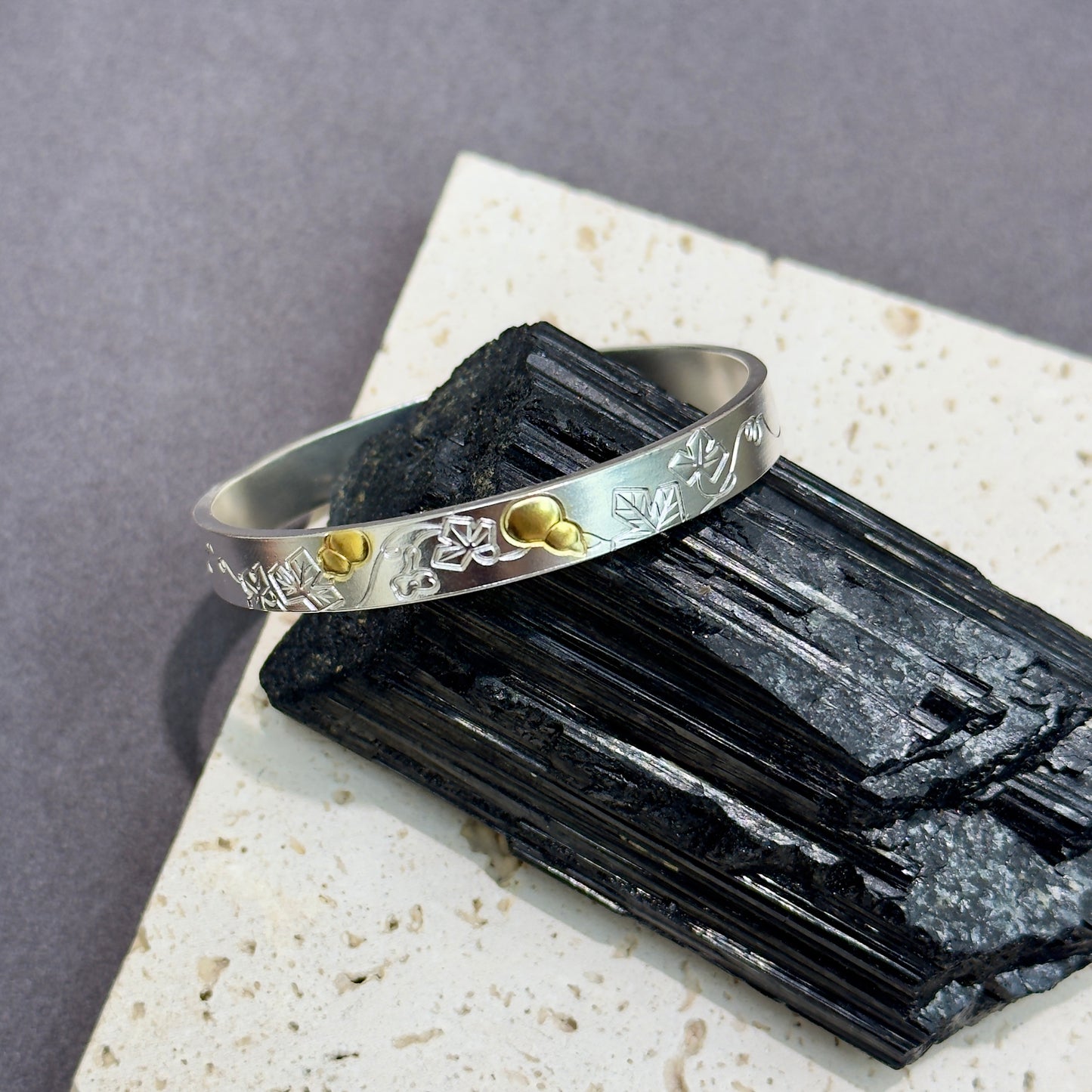s999 Silver Gourd Vine Harmony Bangle