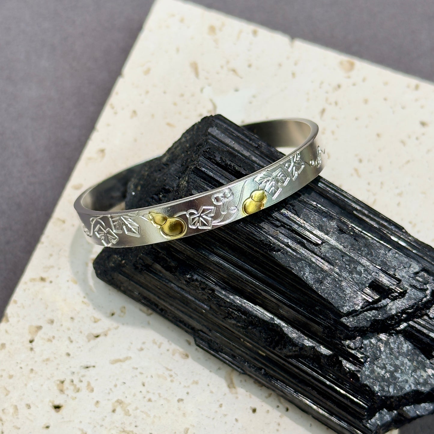 s999 Silver Gourd Vine Harmony Bangle