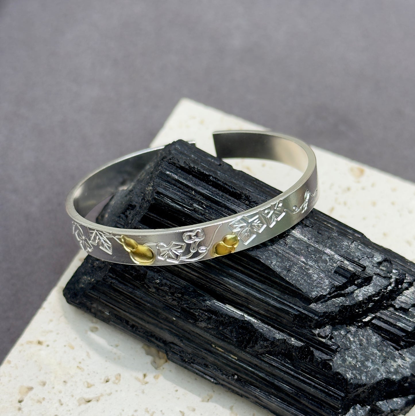 s999 Silver Gourd Vine Harmony Bangle