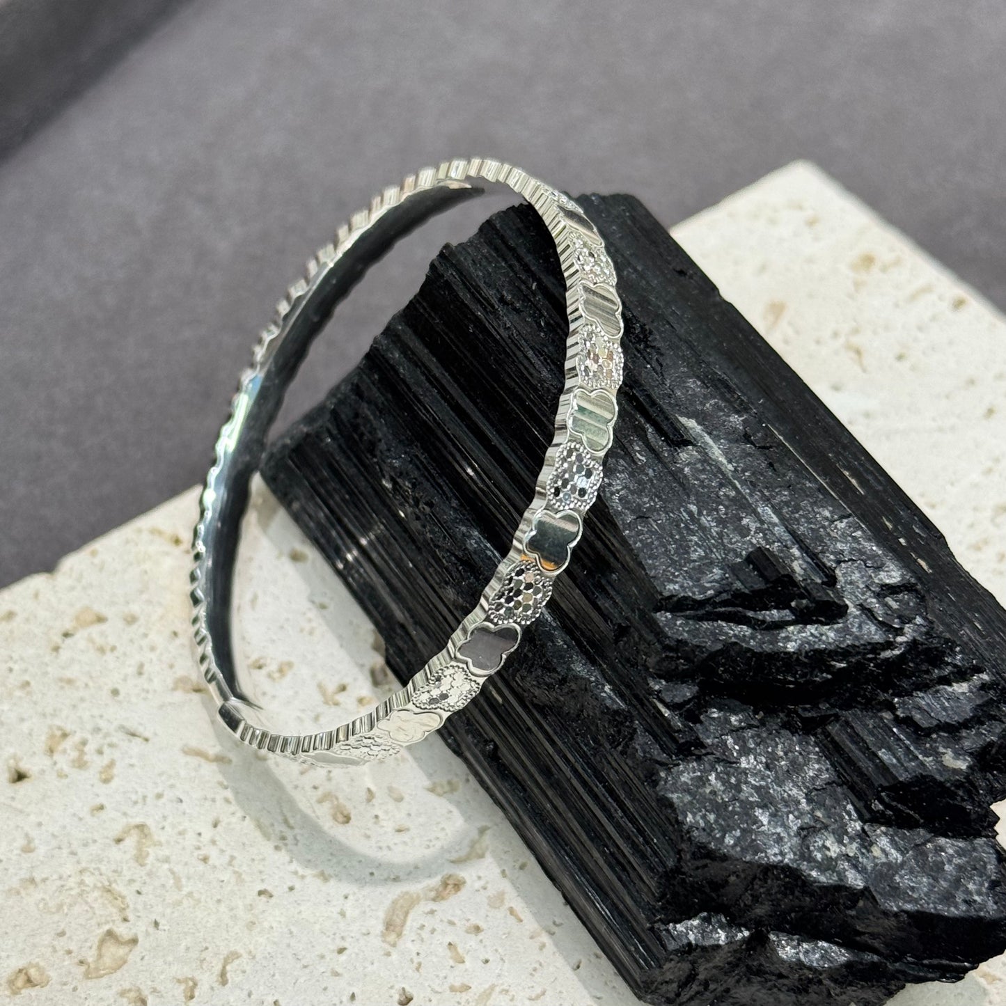 s999 Silver Diamond-Glow Butterfly Open Silver Bangle
