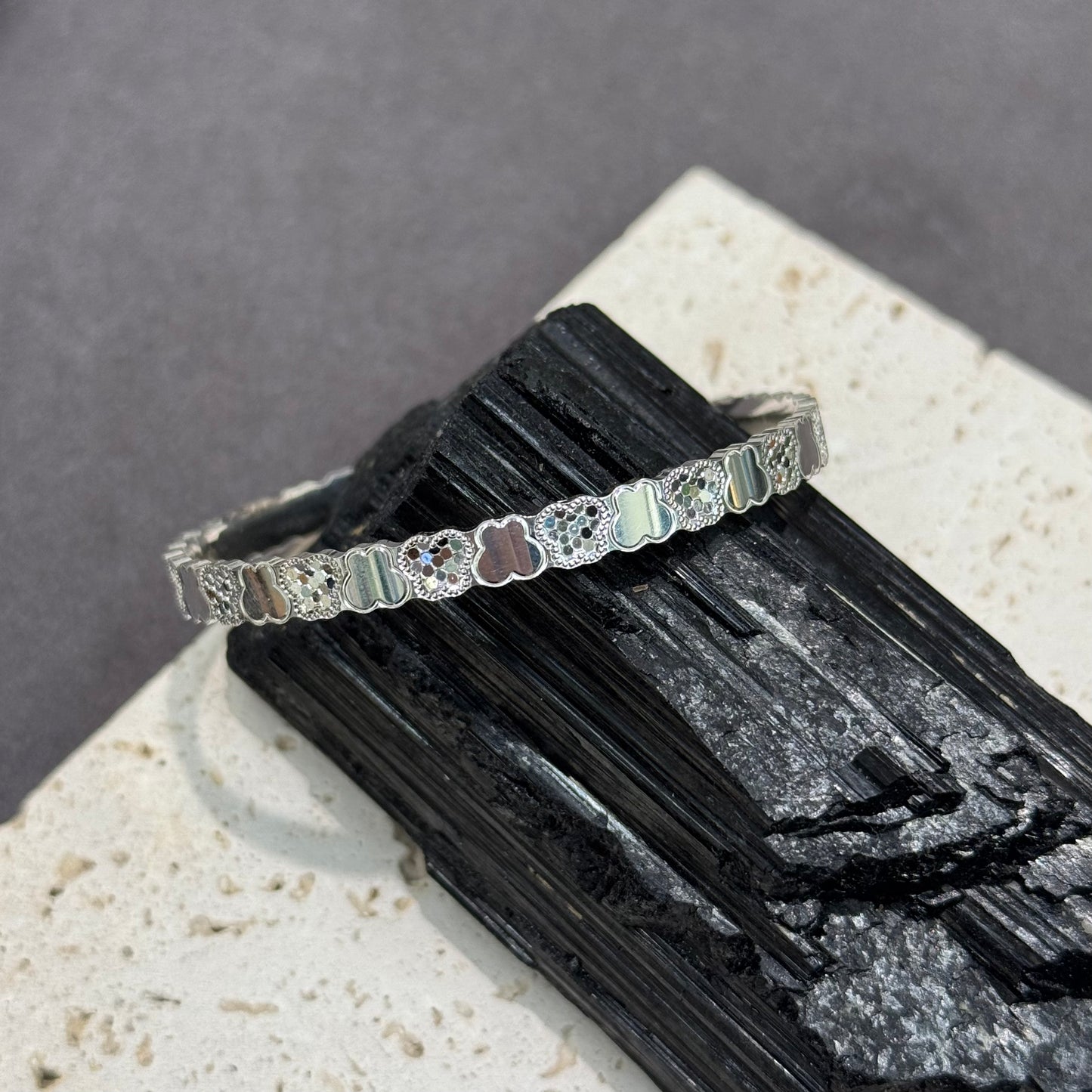 s999 Silver Diamond-Glow Butterfly Open Silver Bangle