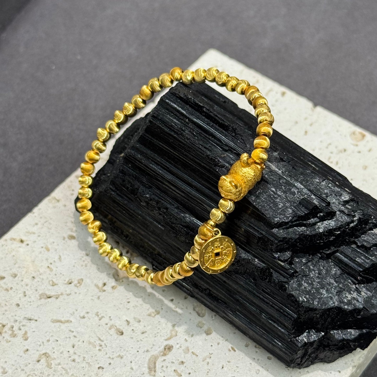 s999 Lucky Cat Coin Charm Gold-Plated Silver Bracelet