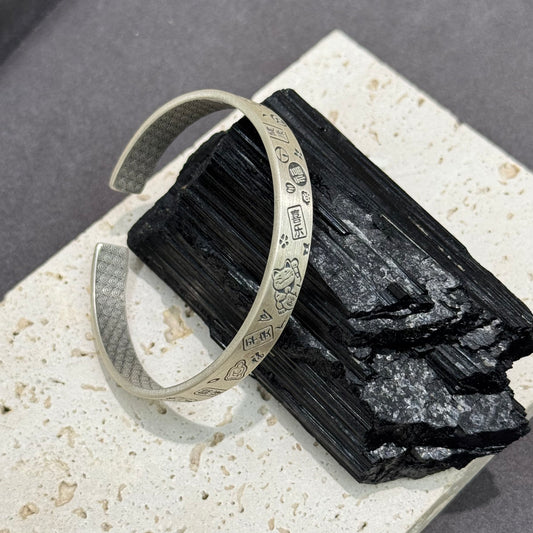 s999 Fortune & Luck Beckons Cat Silver Bangle