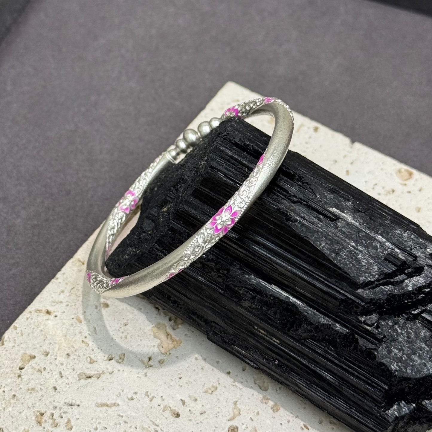 s999 Auspicious Fortune Blossom & Gourd Silver Bangle