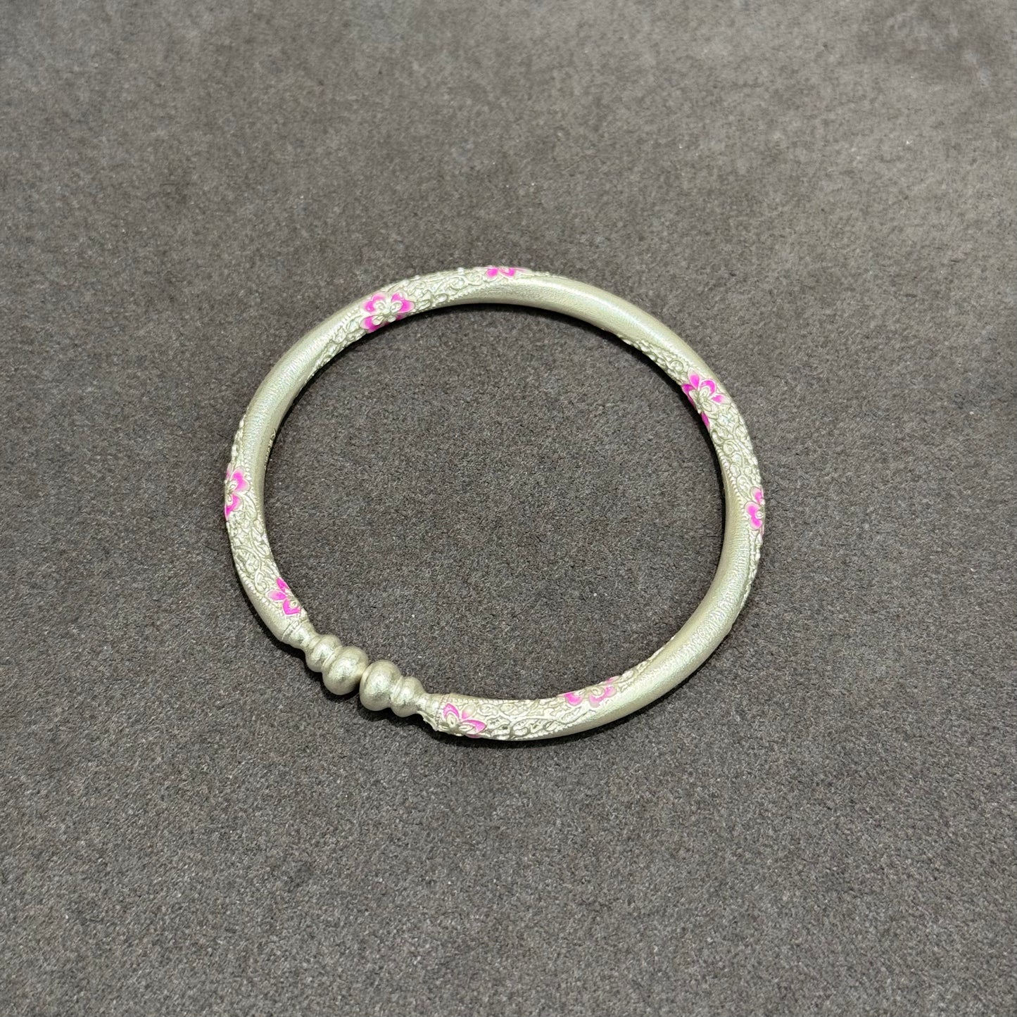 s999 Auspicious Fortune Blossom & Gourd Silver Bangle