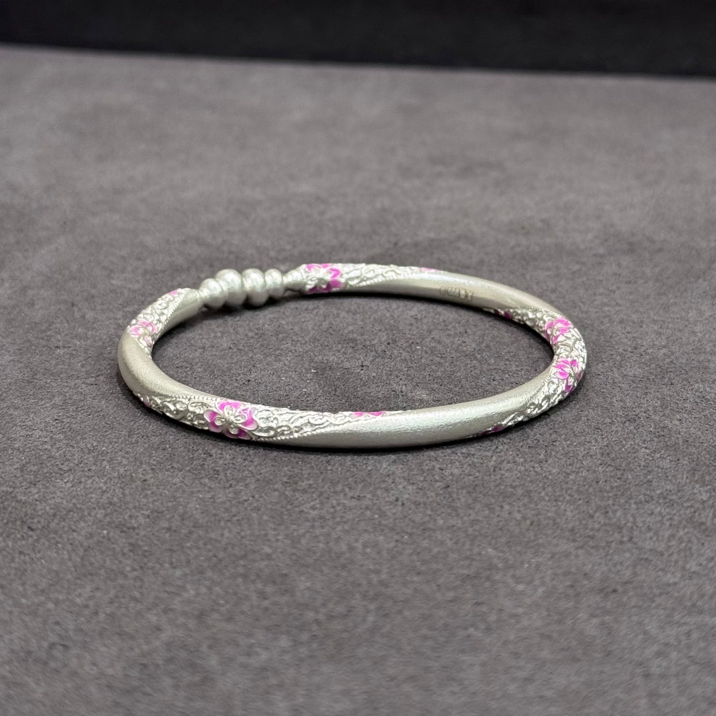 s999 Auspicious Fortune Blossom & Gourd Silver Bangle