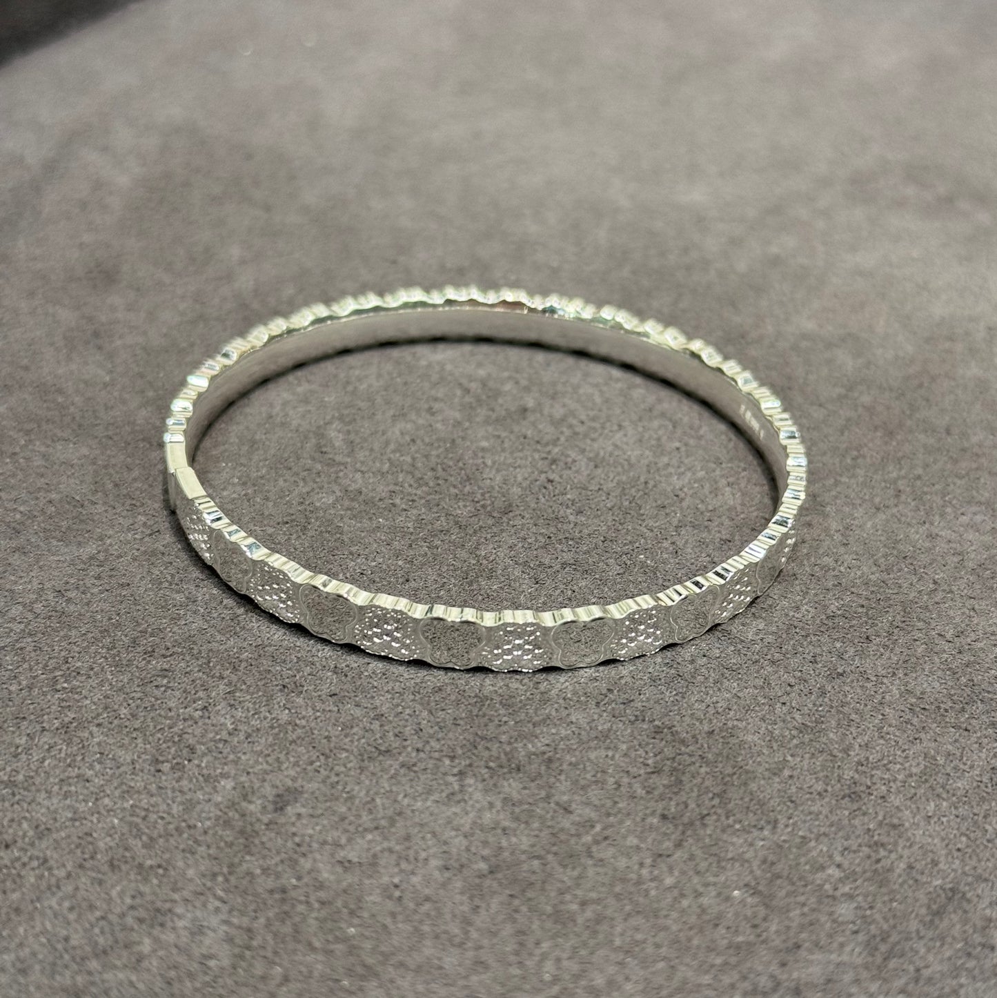 s999 Silver Diamond-Glow Butterfly Open Silver Bangle