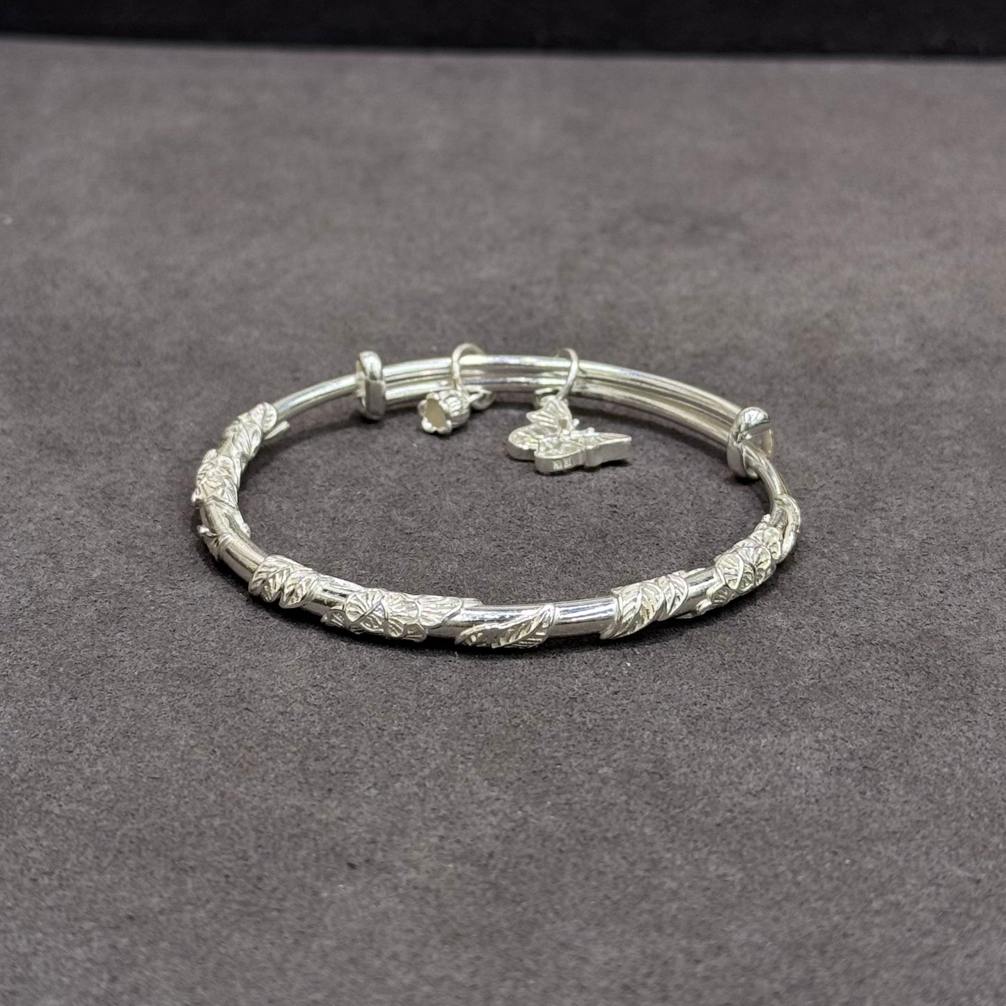 s999 Silver Butterfly & Bell with Fortune Flowers Adjustabl Bangle