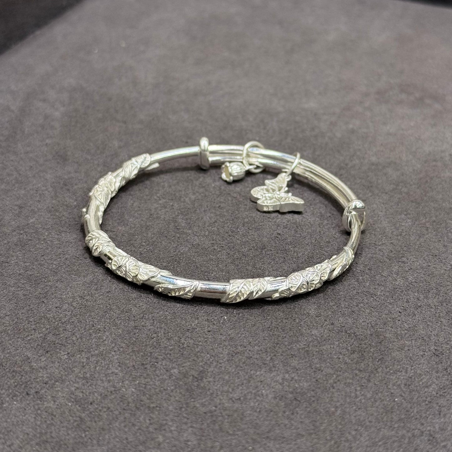s999 Silver Butterfly & Bell with Fortune Flowers Adjustabl Bangle