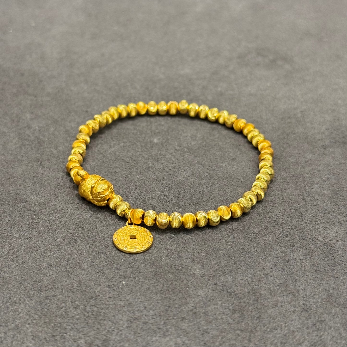 s999 Lucky Cat Coin Charm Gold-Plated Silver Bracelet