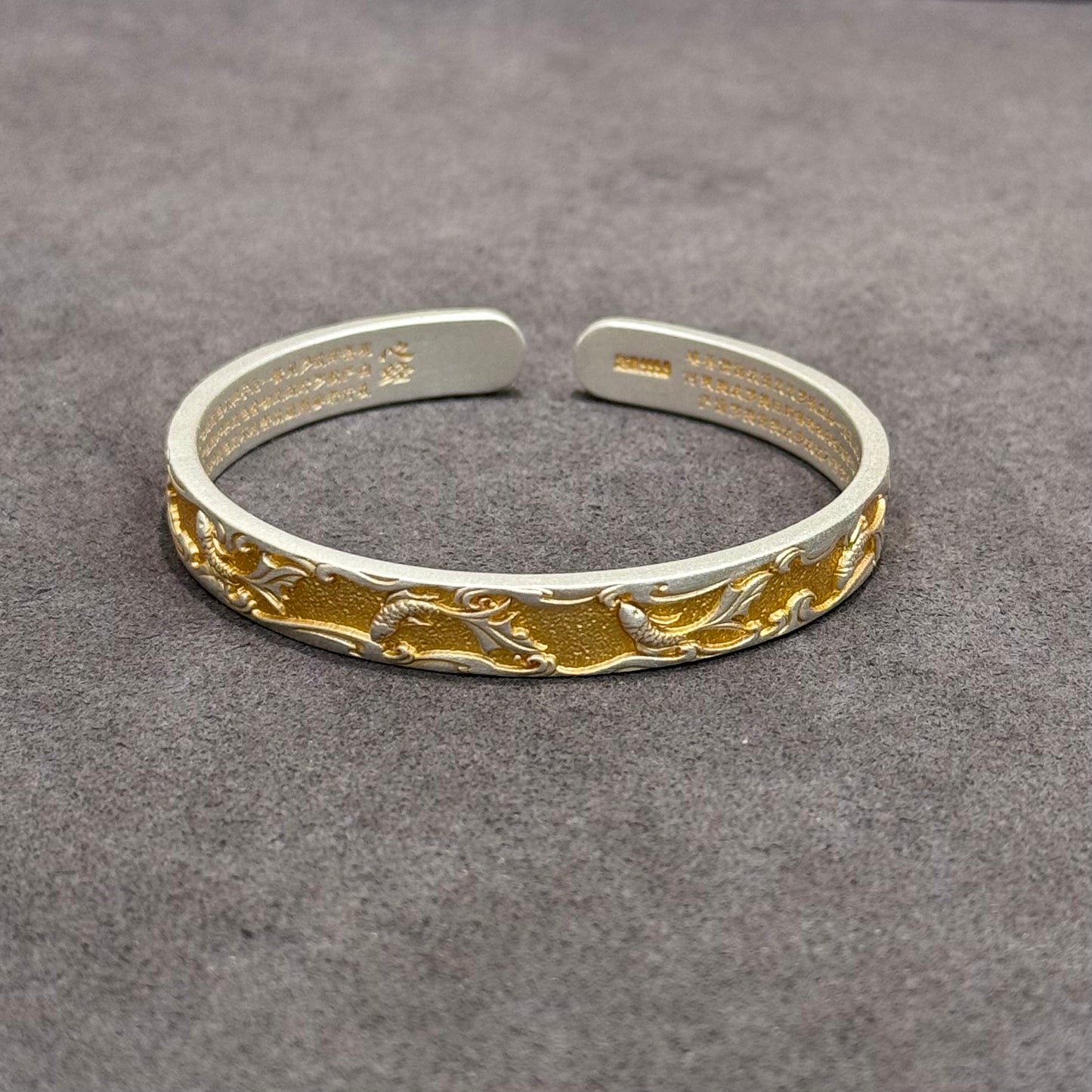 s999 Silver Golden Fish & Wave Sutra Koi Bangle