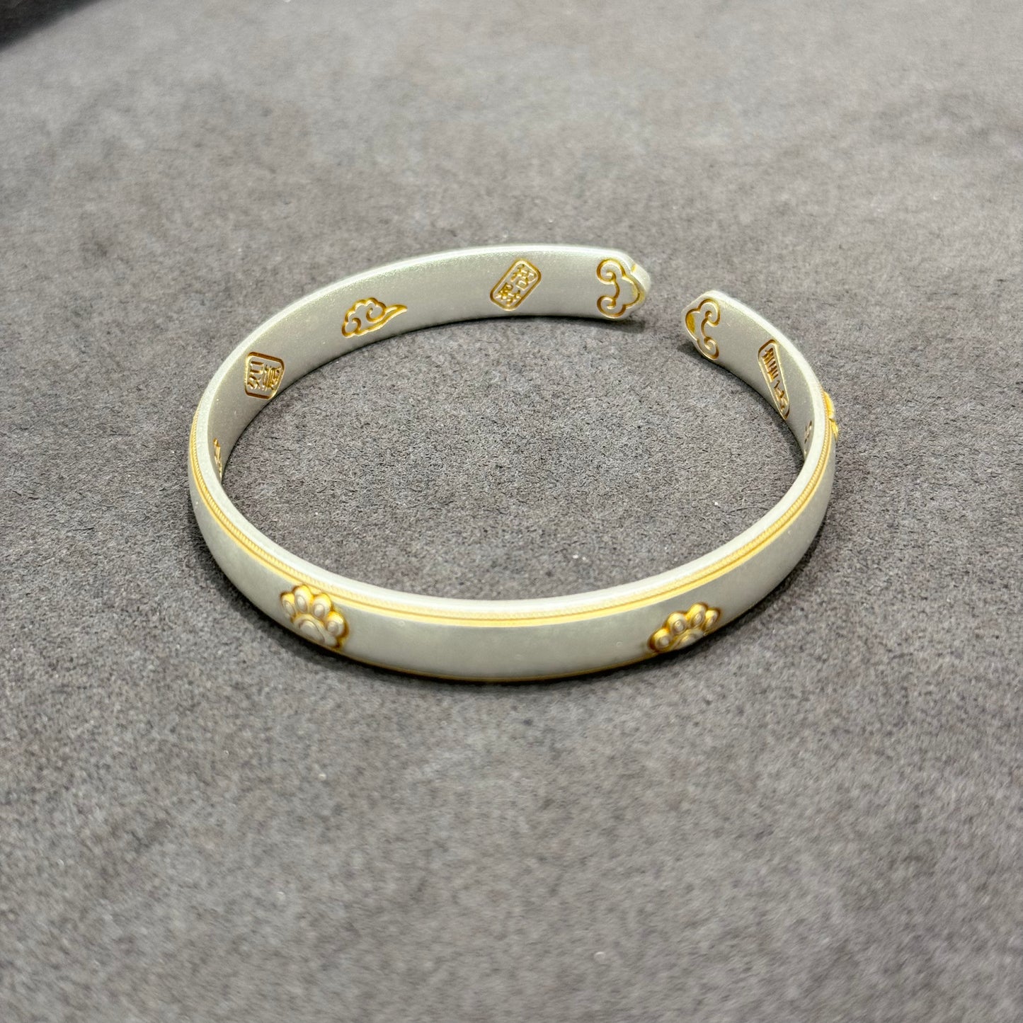 s999 Silver Golden Cloud & Blessing Bangle