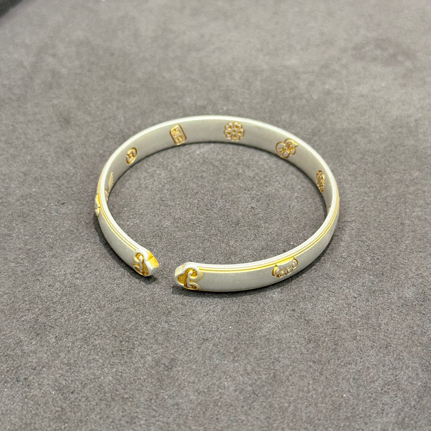 s999 Silver Golden Cloud & Blessing Bangle