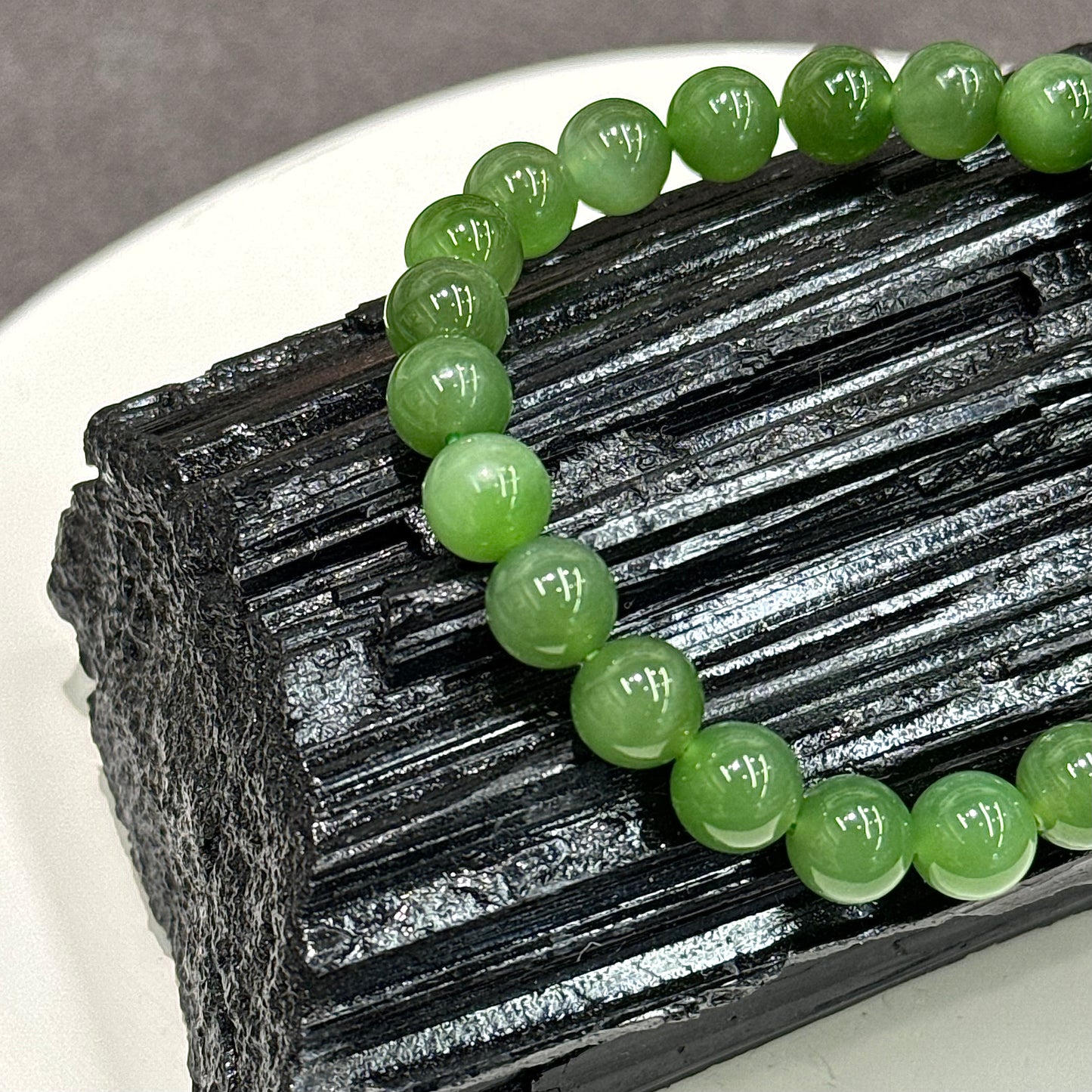 Cat’s Eye Nephrite Jade Bracelet - Green Apple 果绿