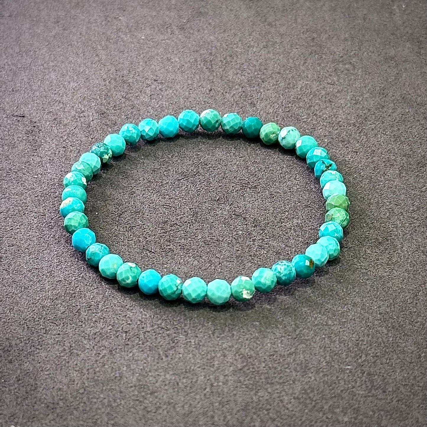 Faceted Turquoise Bracelet 青色绿松石 - Mountain Spring 青岚