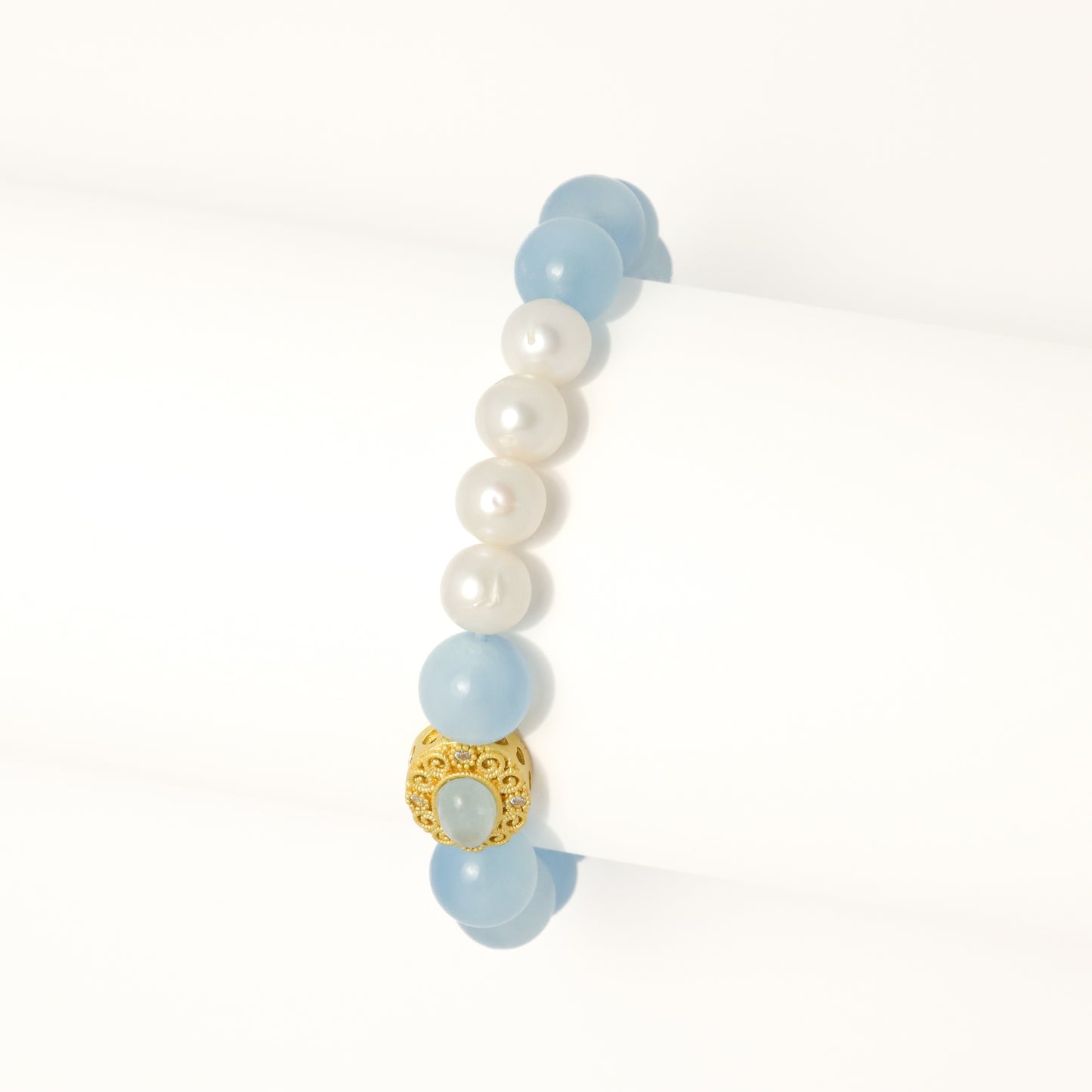 Arctic Ocean II - Freshwater Pearl & Aquamarine Gemstone Bracelet