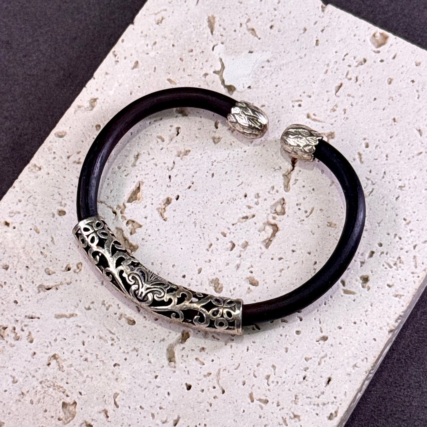 Spatholobus Stem Wood Bangle 鸡血藤手镯 - Natural Elegance 雅韵 🌿🤎