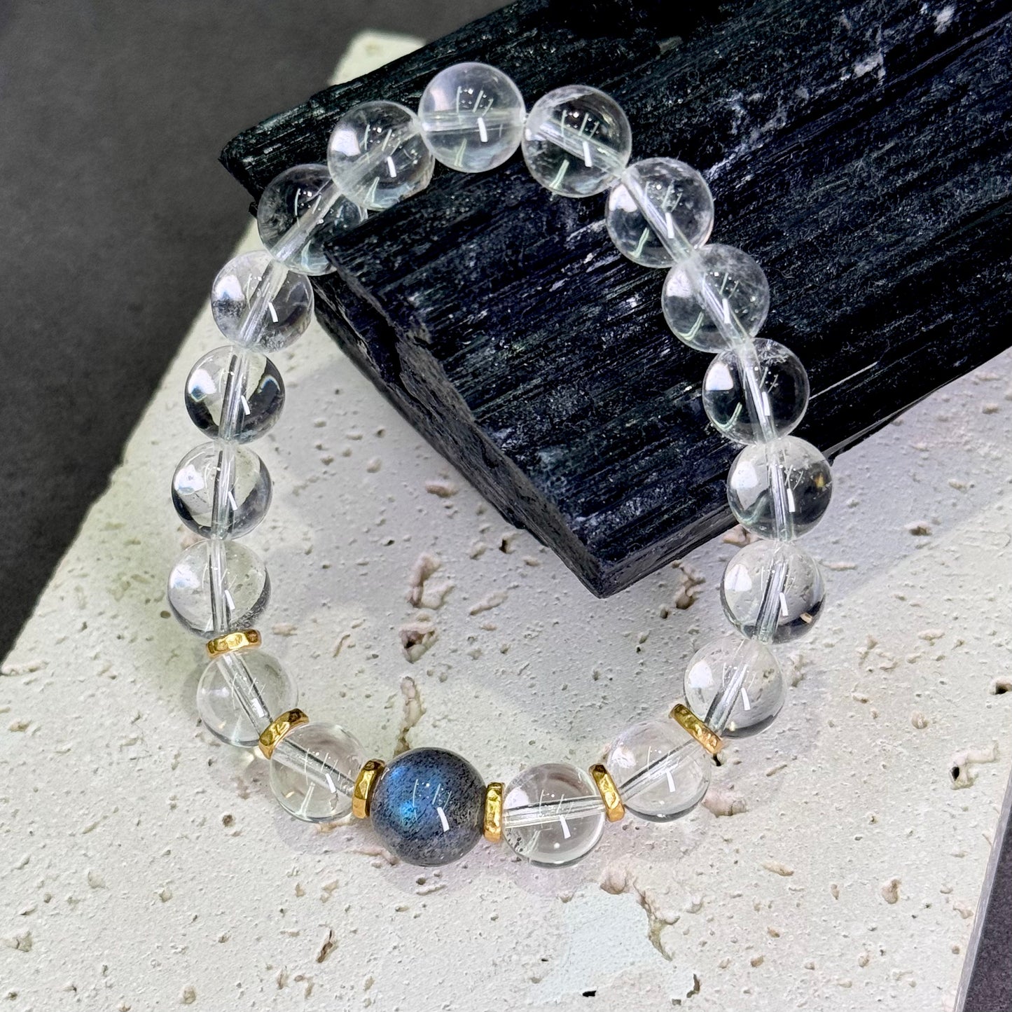 Grey Moonstone & Clear Quartz Bracelet 灰月光 白水晶 - Moonlight 清辉月