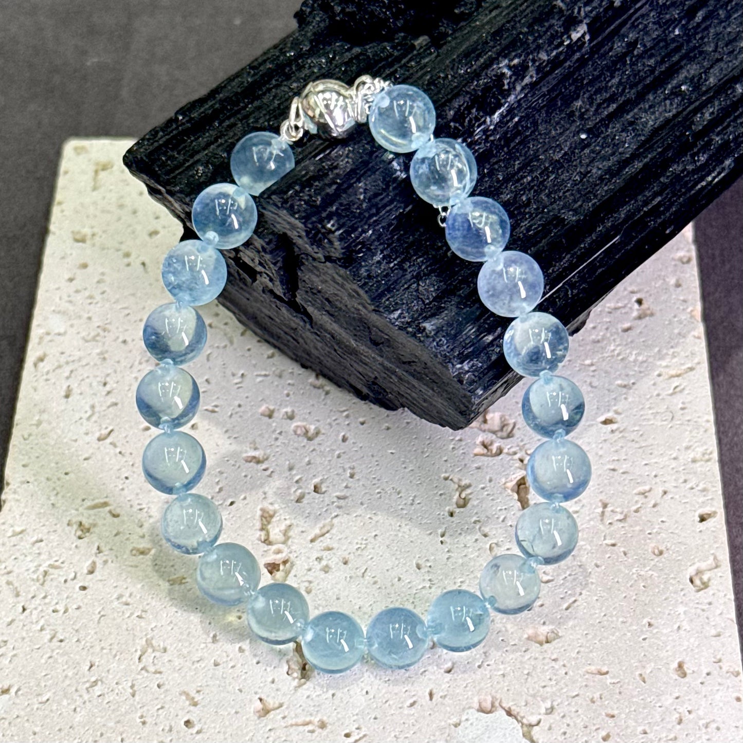 Aquamarine Bubble Bead Bracelet 海蓝宝 牛鼻孔工艺 泡泡珠 - Blue Lake Dew 蓝湖
