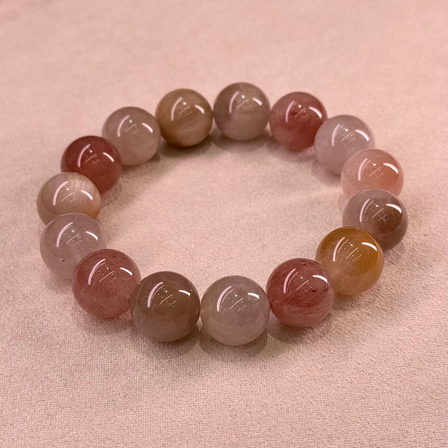 Cat-Eye Jelly Rabbit Hair Quartz Bracelet 猫眼果冻体 彩兔毛 - Tea Jelly 湿漉漉茶冻